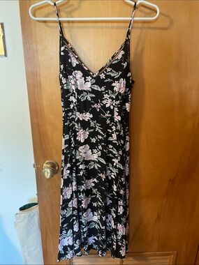 Lulu's Black Floral Strappy Dress